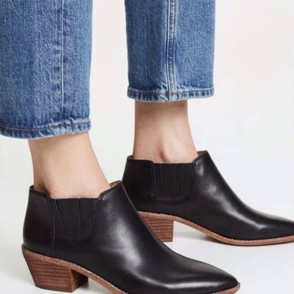 Madewell The Myles Ankle Boots in Black Leather